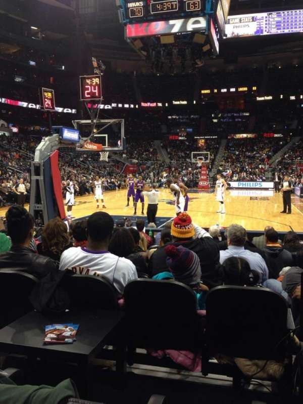 State Farm Arena, bloc: 102, rangée: hh, place: 3