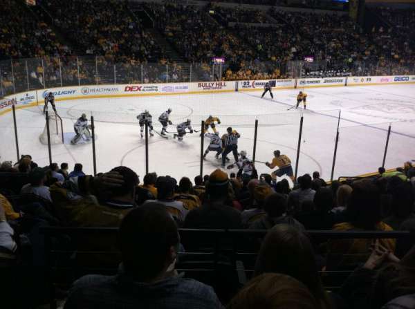 Bridgestone Arena, bloc: 103, rangée: C, place: 15