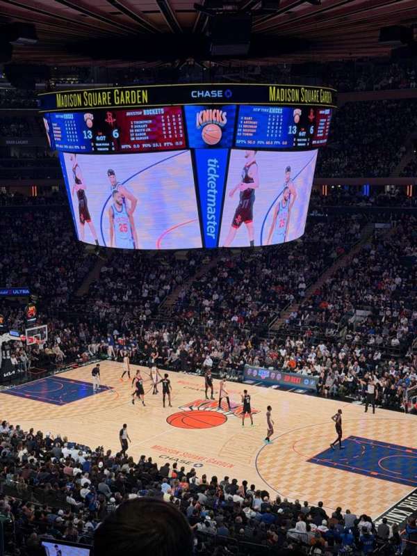 Madison Square Garden, bloc: 227, rangée: 7, place: 1