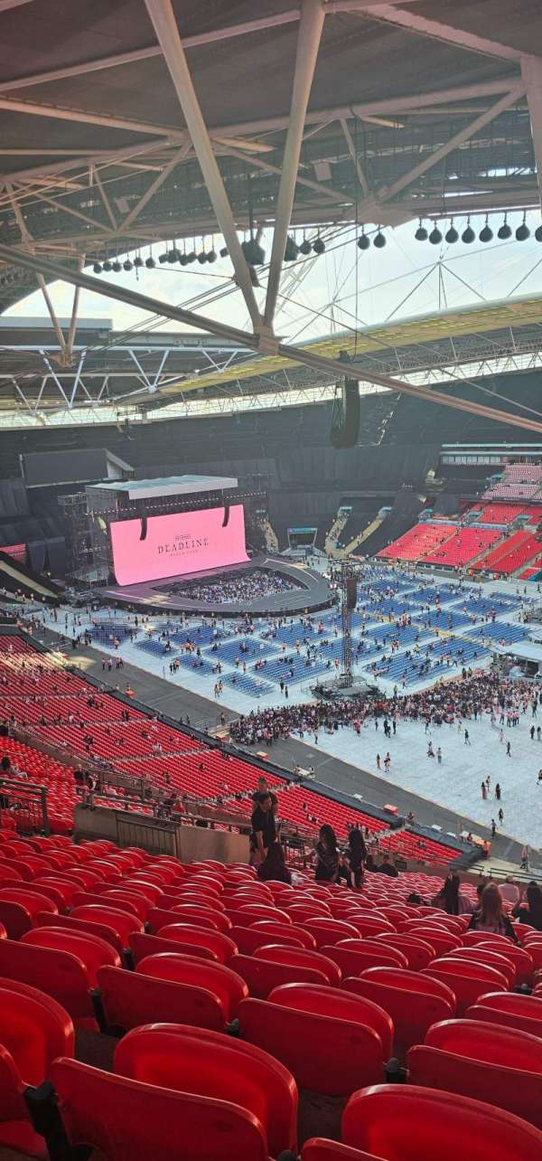 Wembley Stadium, bloc: 521, rangée: 30, place: 210