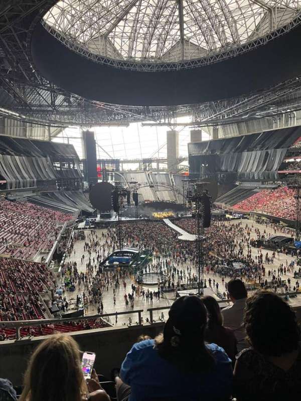 Mercedes-Benz Stadium, bloc: 226, rangée: 4, place: 23