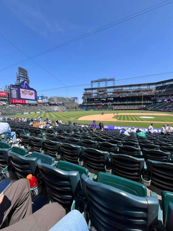 Coors Field, bloc: 138, rangée: 22, place: 9