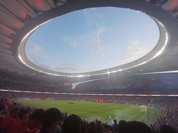 Estadio Metropolitano, Madrid, bloc: Fondo norte grada familiar 118, rangée: 23, place: 12