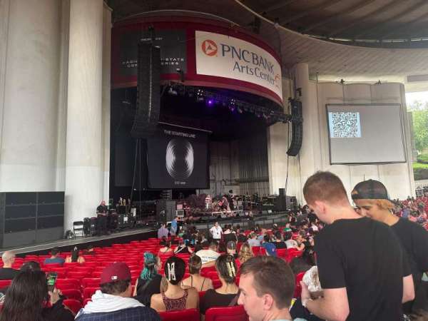 PNC Bank Arts Center, bloc: 104, rangée: V, place: 15