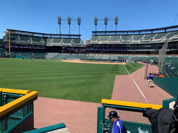 Comerica Park, bloc: 144, rangée: A, place: 6