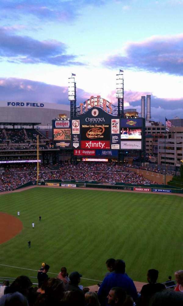 Comerica Park, bloc: 215, rangée: 19, place: 9