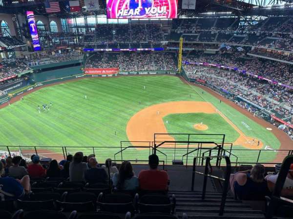 Globe Life Field, bloc: 306, rangée: 9, place: 27