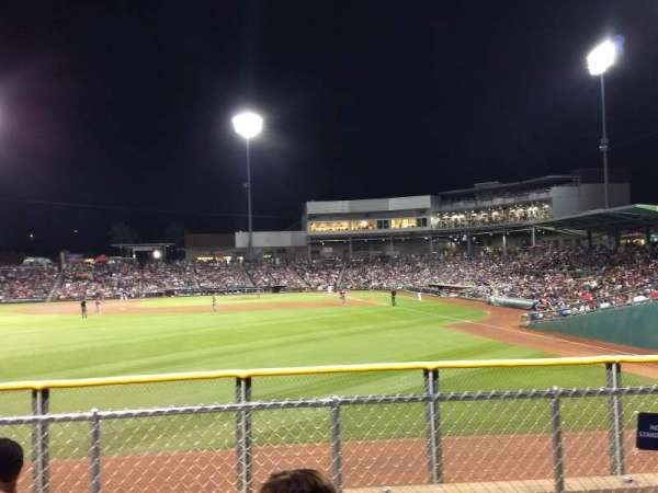 Goodyear Ballpark, bloc: Berm