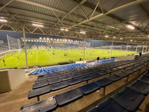 Semple Stadium, bloc: 116, rangée: JJ, place: 9