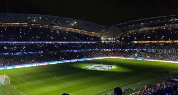 Etihad Stadium, Manchester, bloc: 132, rangée: 15, place: 862