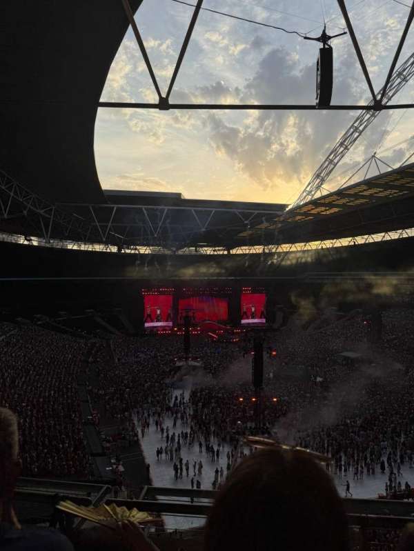 Wembley Stadium, bloc: 517, rangée: 3, place: 110