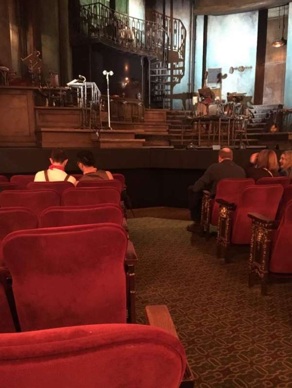 Walter Kerr Theatre, bloc: Orchestra L, rangée: H, place: 1