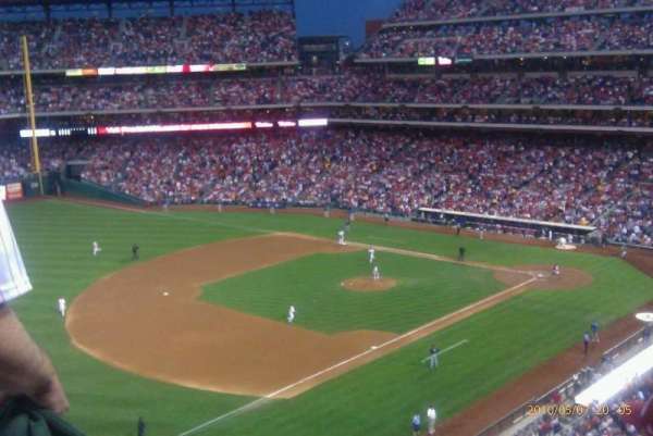 Citizens Bank Park, bloc: 328, rangée: 6, place: 4