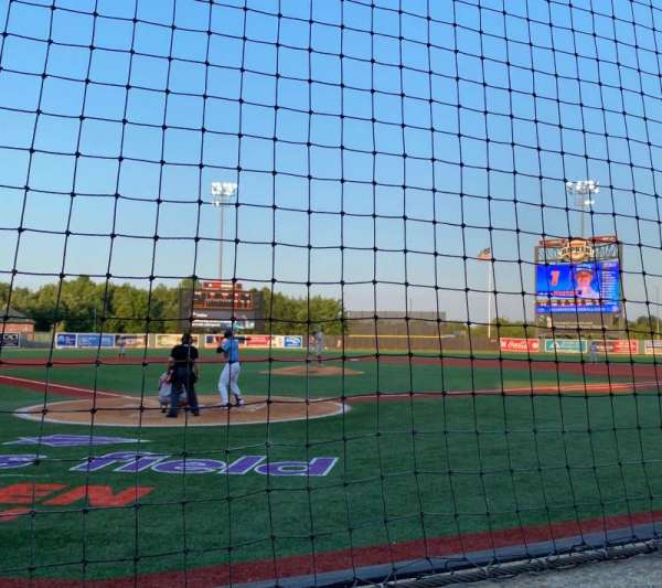 Ripken Stadium, bloc: 101, rangée: A, place: 6