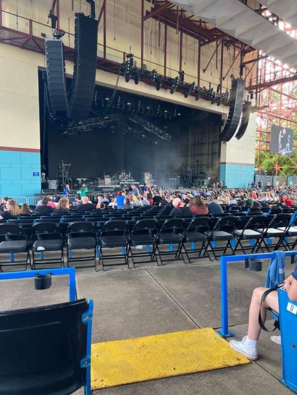 Riverbend Music Center, bloc: 400, rangée: Q, place: 423