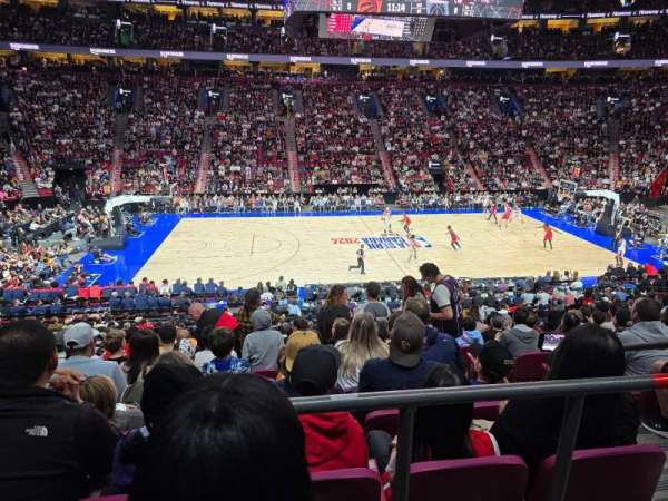 Centre Bell, bloc: 102, rangée: O, place: 1