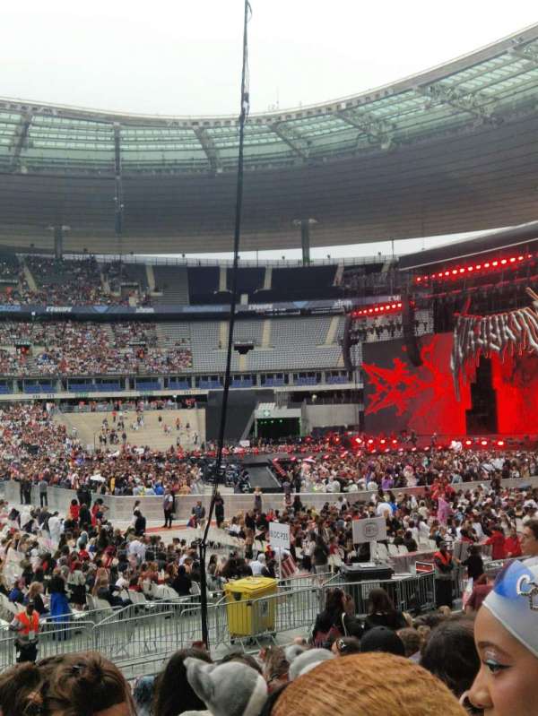 Stade de France, bloc: G6, rangée: 17, place: 27