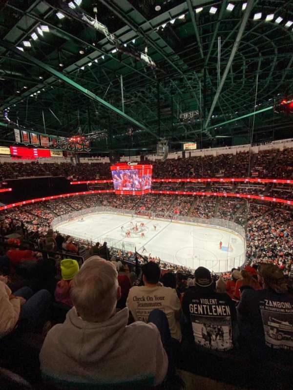 Honda Center, bloc: 430, rangée: J, place: 8