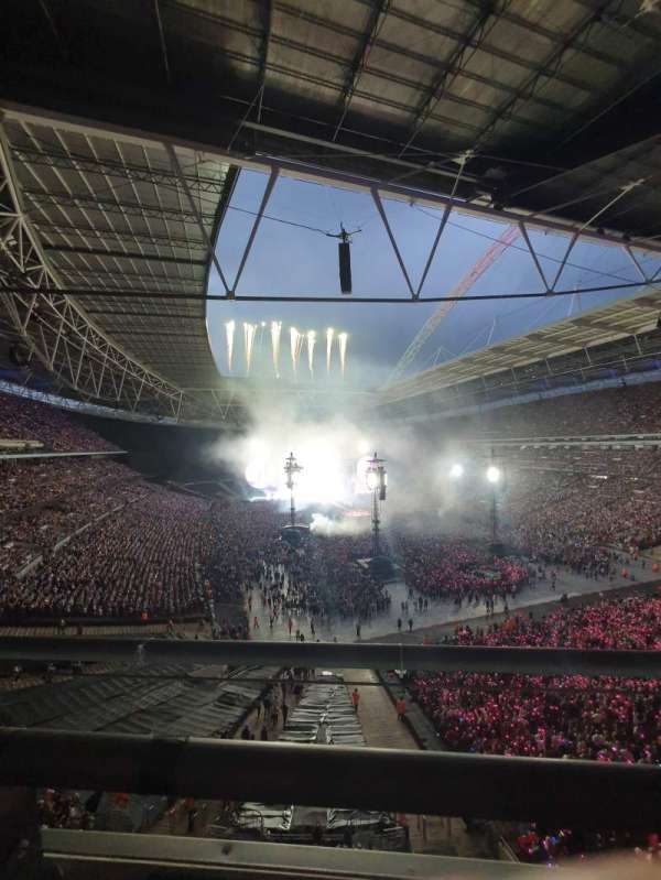 Wembley Stadium, bloc: 517, rangée: 1, place: 99