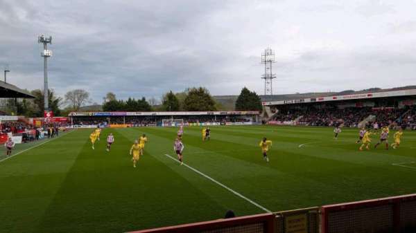 Whaddon Road, bloc: Away