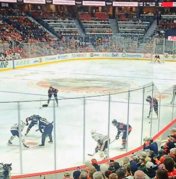Canadian Tire Centre, bloc: 120, rangée: P, place: 1-2