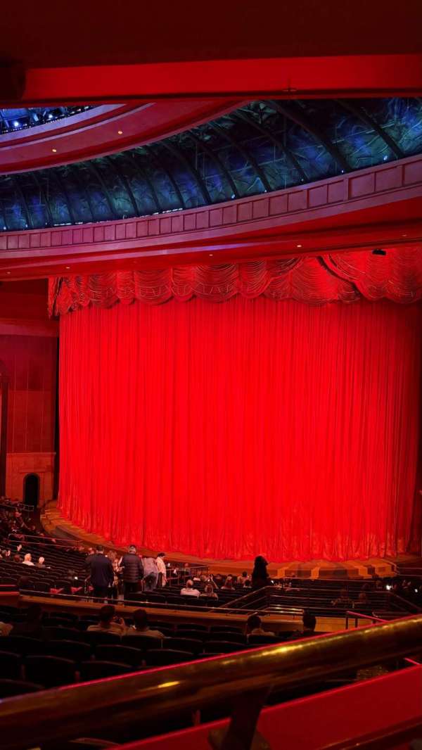 O Theatre, bloc: 200, rangée: R, place: 228
