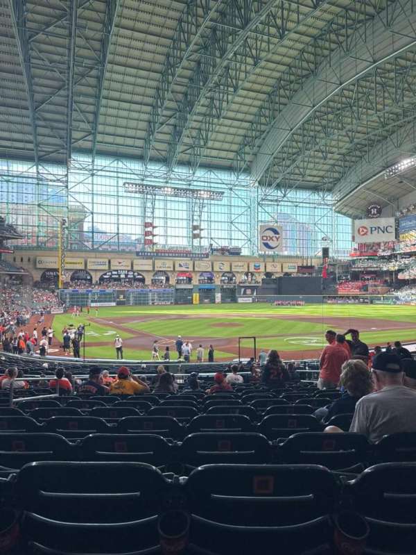 Daikin Park, bloc: 120, rangée: 27, place: 20