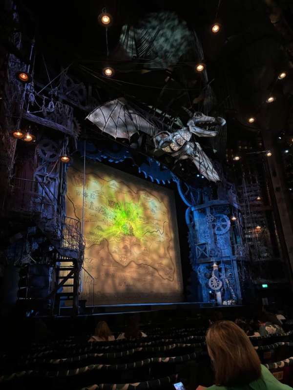 Apollo Victoria Theatre, bloc: Stalls, rangée: K, place: 45