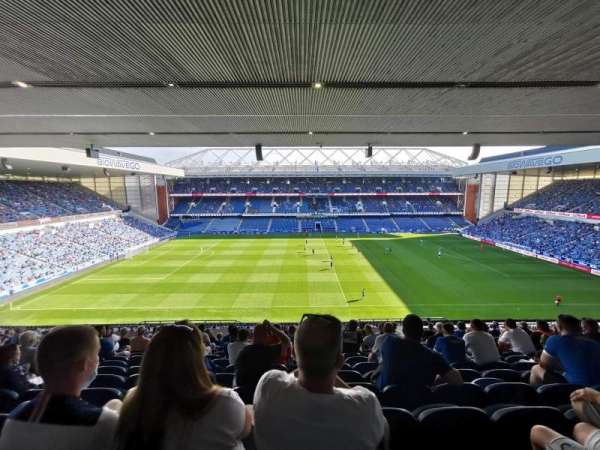 Ibrox Stadium, bloc: GR5, rangée: V, place: 132