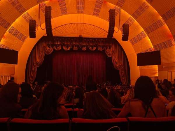 Radio City Music Hall, bloc: Orchestra 4, rangée: G, place: 408