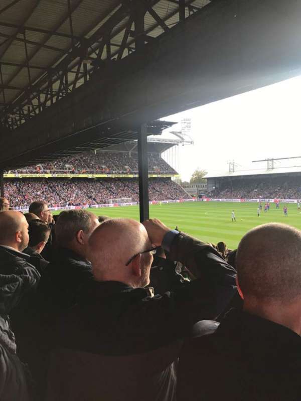 Selhurst Park, bloc: AW-S, rangée: 23, place: 54