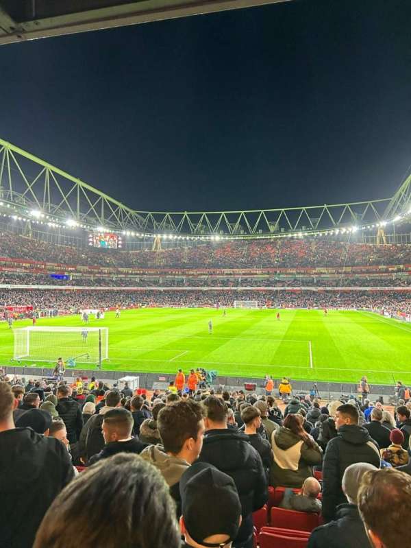 Emirates Stadium, bloc: 23, rangée: 23, place: 726