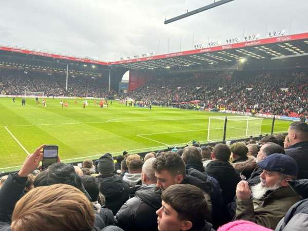 Bramall Lane, bloc: BL2, rangée: O, place: 49