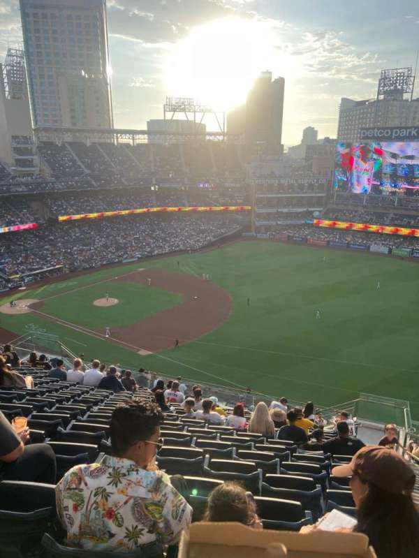 Petco Park, bloc: 319, rangée: 22, place: 24