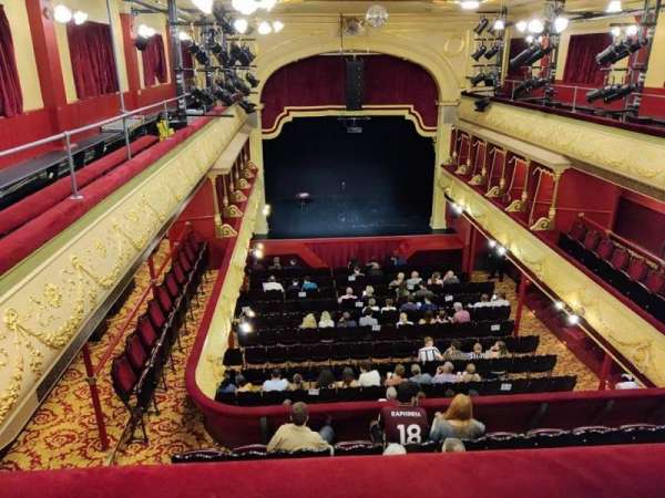City Varieties Music Hall, bloc: Upper Circle, rangée: A, place: 3