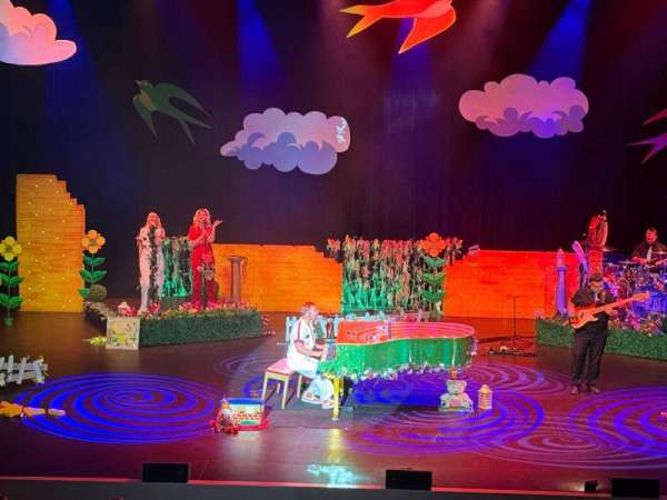 Genesee Theatre, bloc: Loge C, rangée: E, place: 213