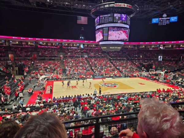 Value City Arena, bloc: 207, rangée: C, place: 2