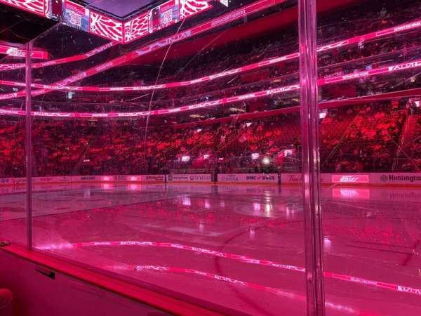 Little Caesars Arena, bloc: 106, rangée: B, place: 5