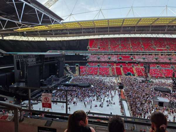 Wembley Stadium, bloc: 528, rangée: 3, place: 43
