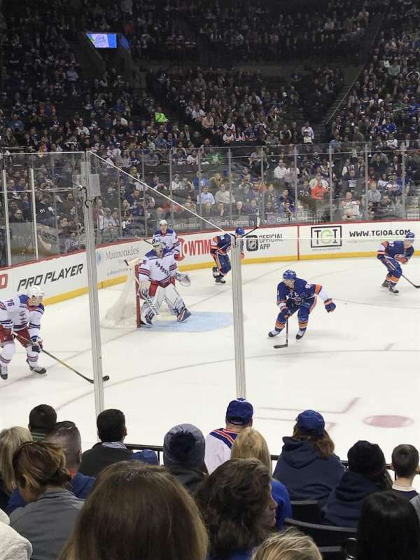 Barclays Center, bloc: 9, rangée: 8, place: 9