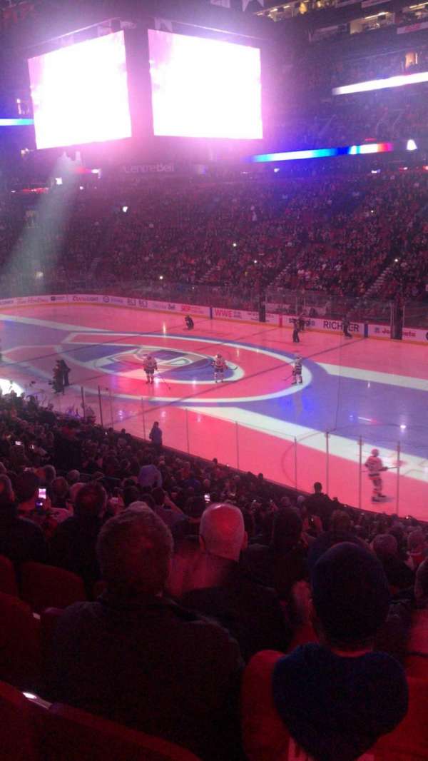Centre Bell, bloc: 122, rangée: T, place: 5