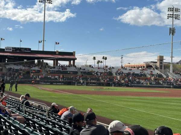 Scottsdale Stadium, bloc: 128, rangée: G, place: 23