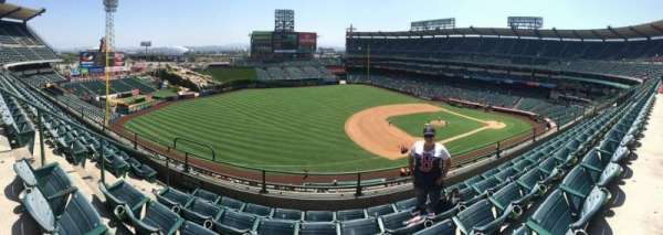 Angel Stadium, bloc: 410, rangée: B, place: 8
