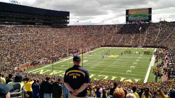 Michigan Stadium, bloc: 32, rangée: 76, place: 22