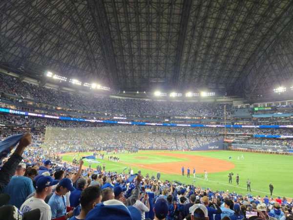 Rogers Centre, bloc: 113, rangée: 31, place: 9