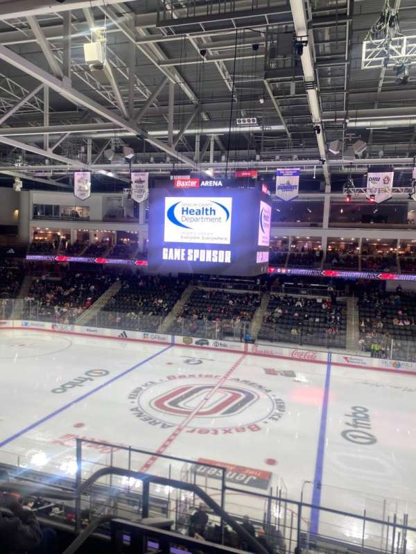 Baxter Arena, bloc: 215, rangée: D, place: 18