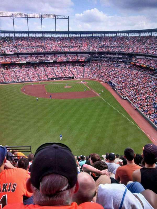 Oriole Park at Camden Yards, bloc: 384, rangée: 15, place: 17