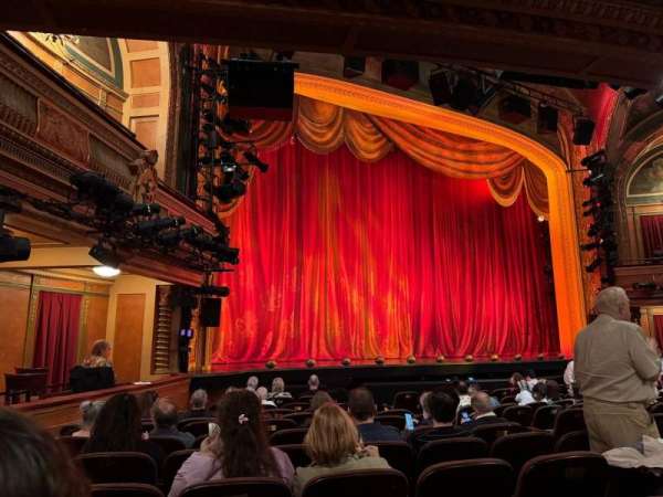 Todd Haimes Theatre, bloc: Orchestra L, rangée: L, place: 13