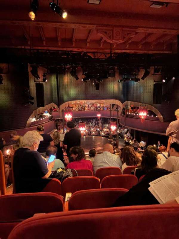 August Wilson Theatre, bloc: Kit Kat Klub Mezzanine 3, rangée: G, place: 14