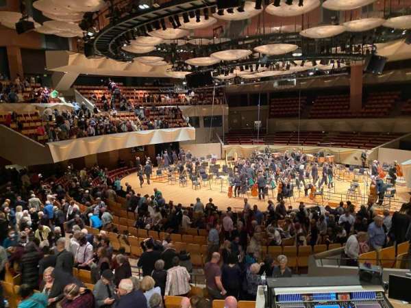 Boettcher Concert Hall, bloc: Mezzanine 4, rangée: G, place: 8